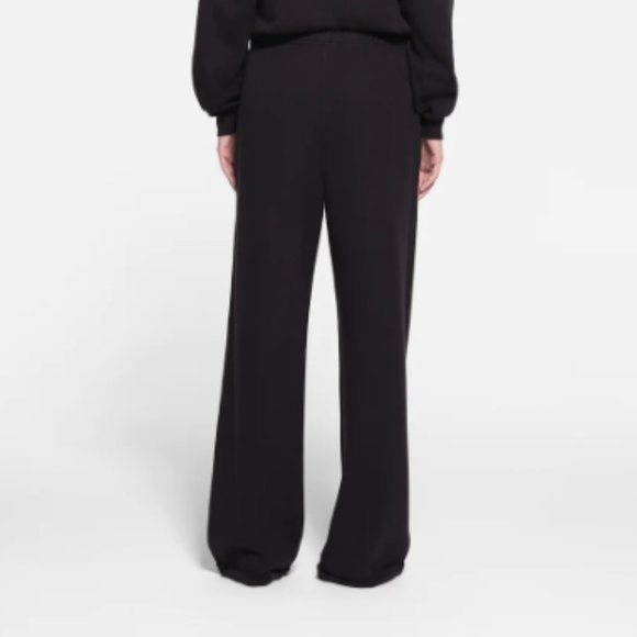 (2420) NWT SKIMS LASSIC STRAIGHT LEG PANT Sz 4X - Picture 4 of 4